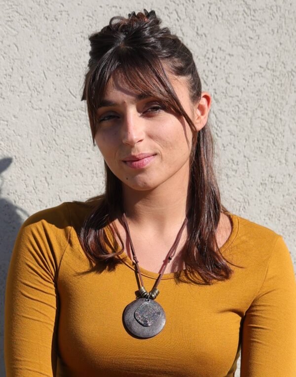 שרשרת תליון שחור