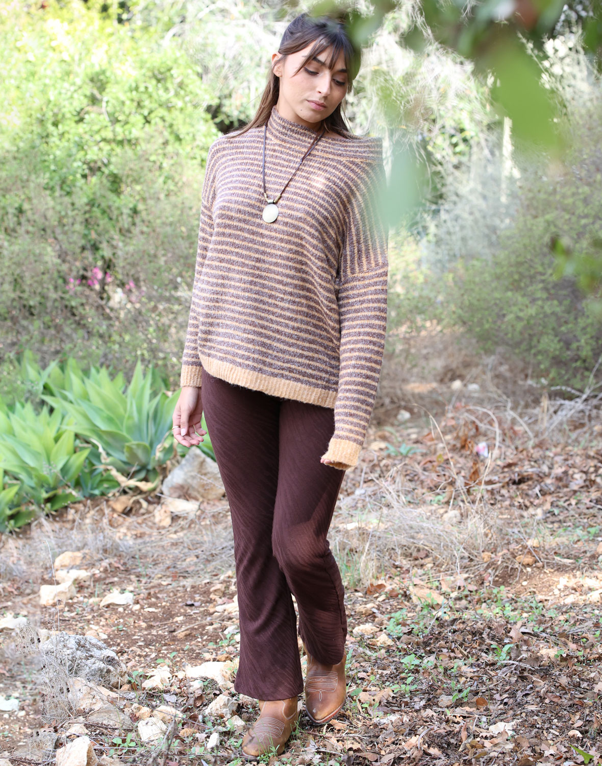 מכנסיים מתרחבים – תמונה 2 מכנסיים מתרחבים – תמונה 2