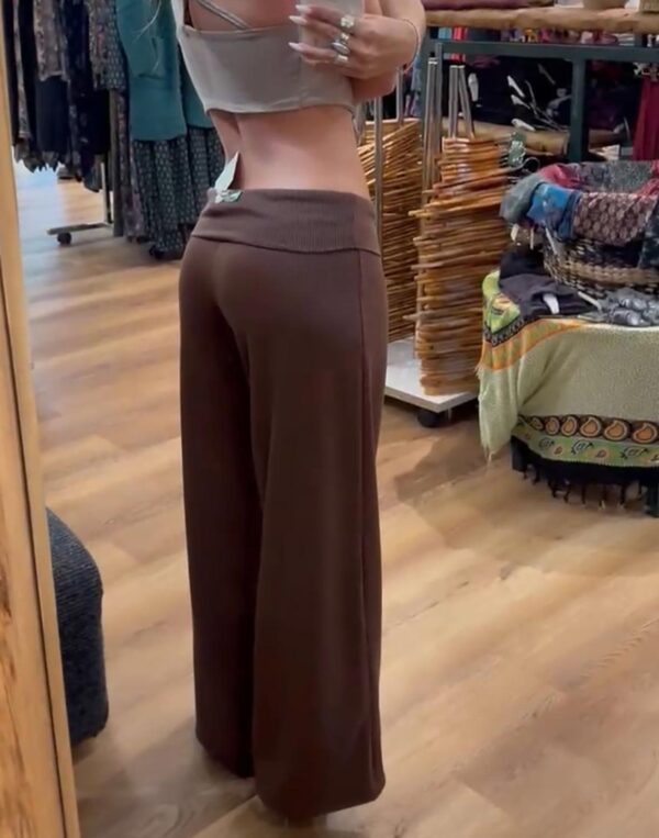 מכנסיים ישרים